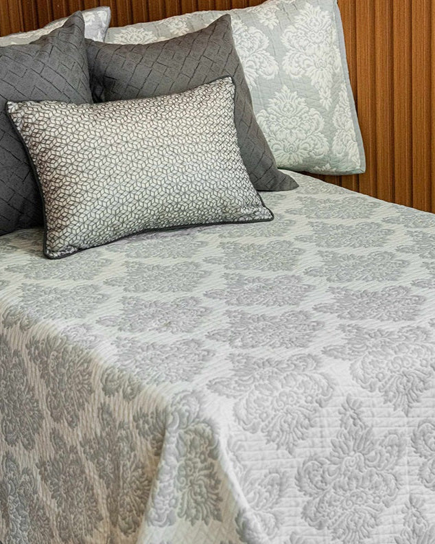 Traditional Weave Reversible Quilt