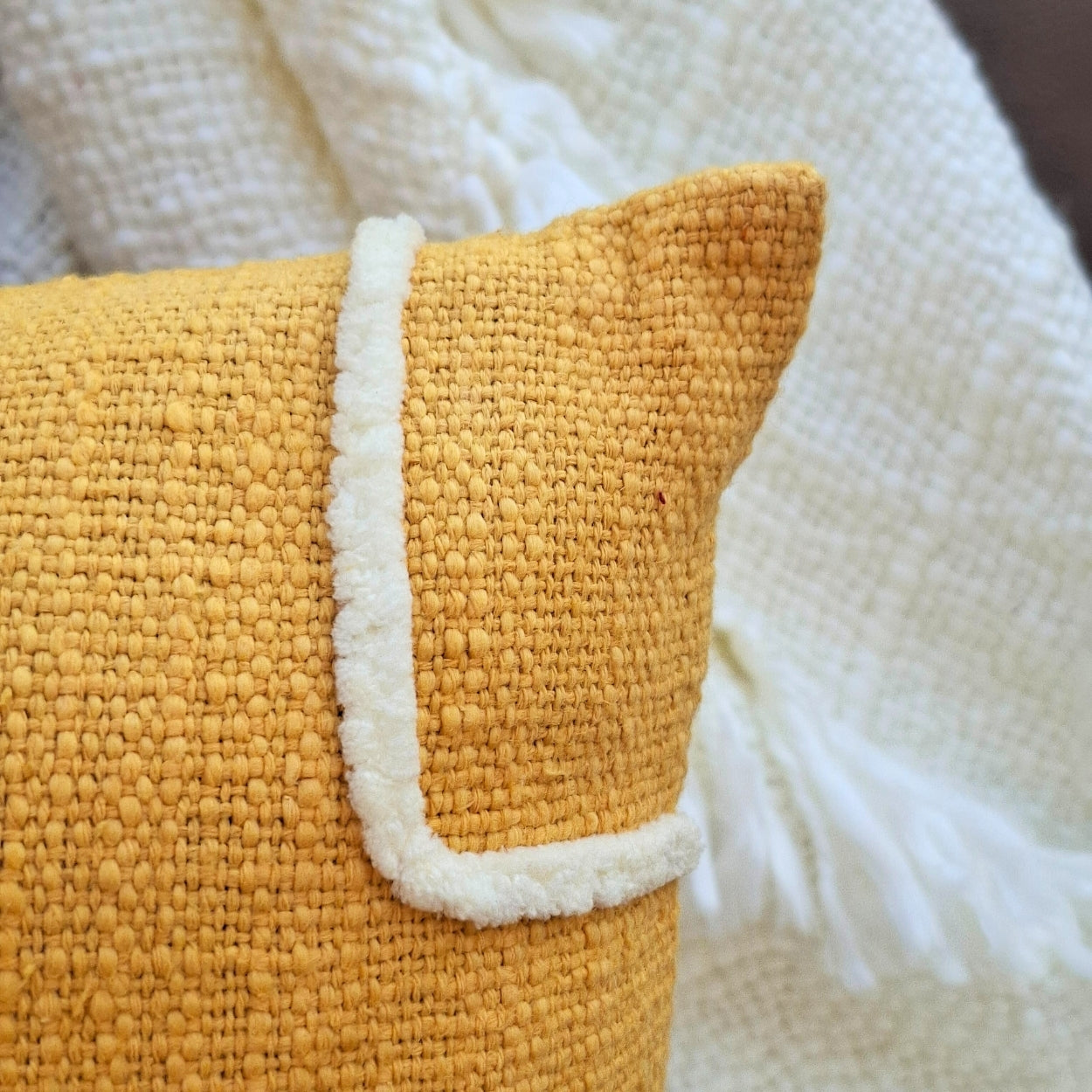 Tufted Tweed Lumbar Cushion