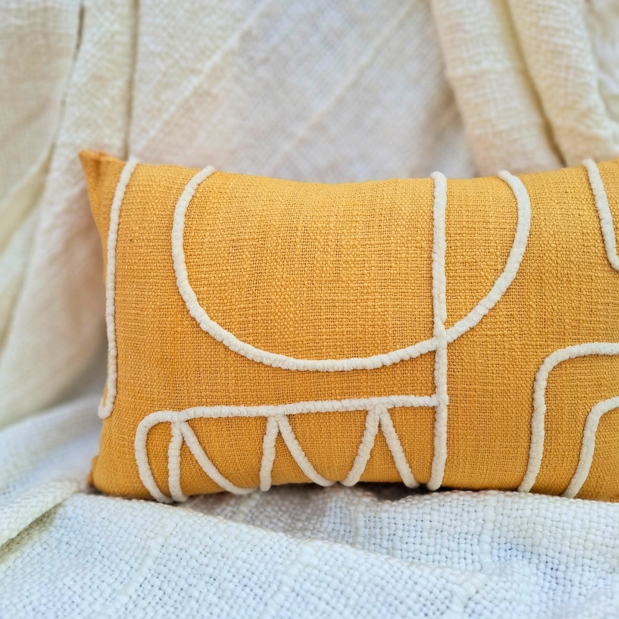 Tufted Tweed Lumbar Cushion