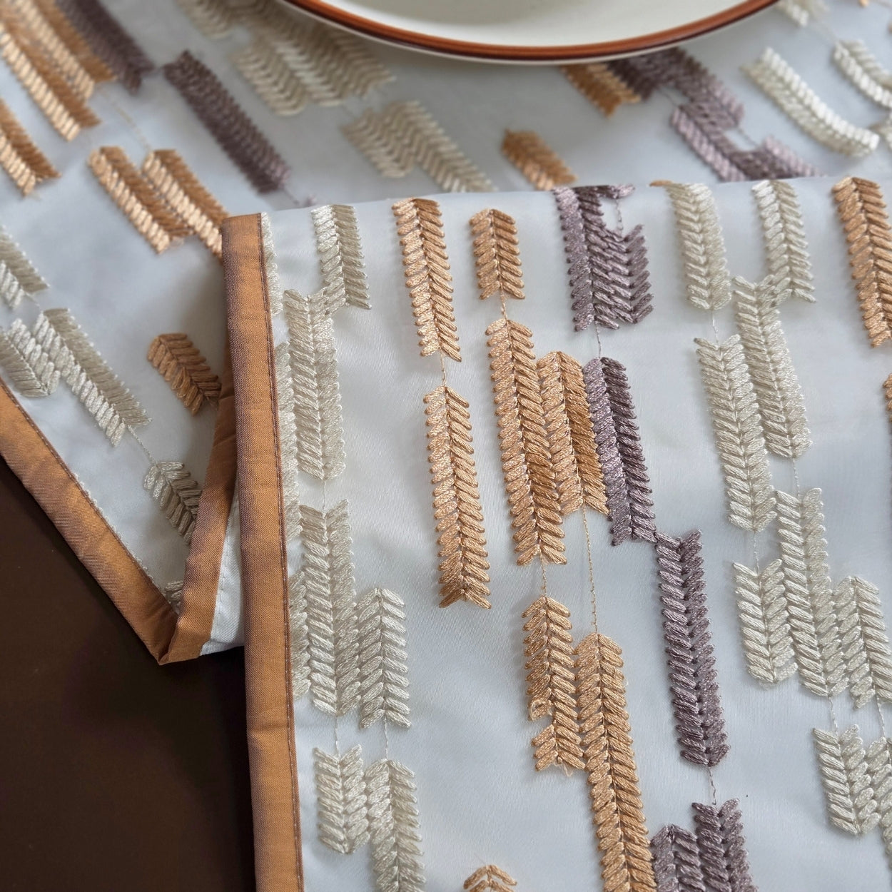 Arrows Table Runner