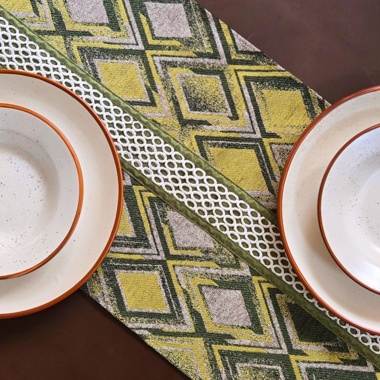 Diamonds Green Table Runner