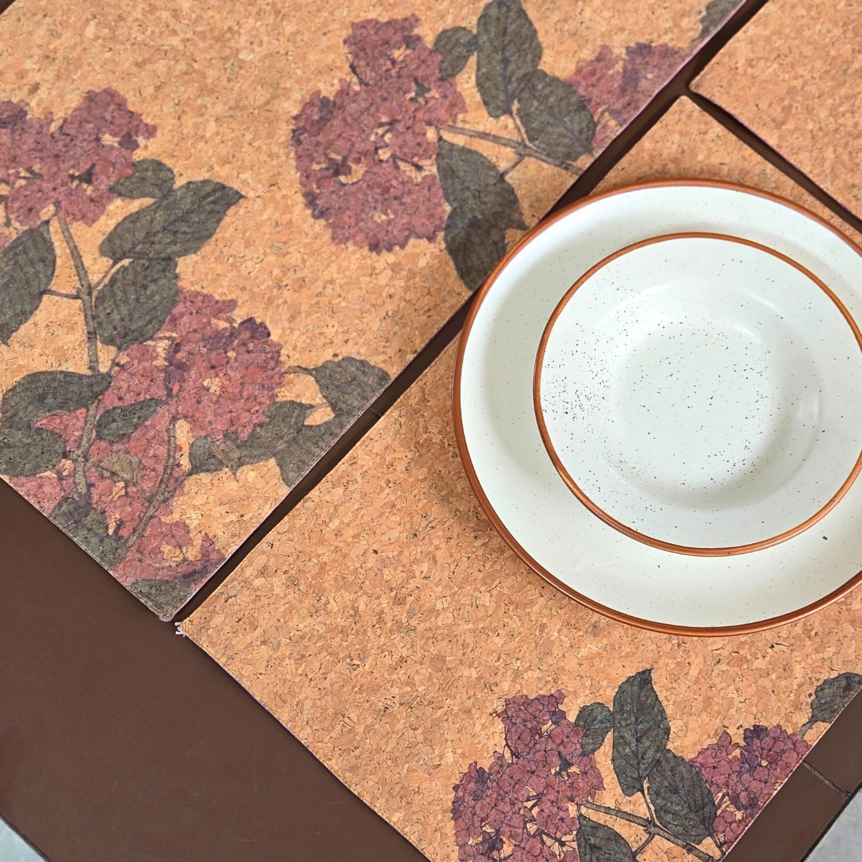 Cork Hydrangeas Table Runner
