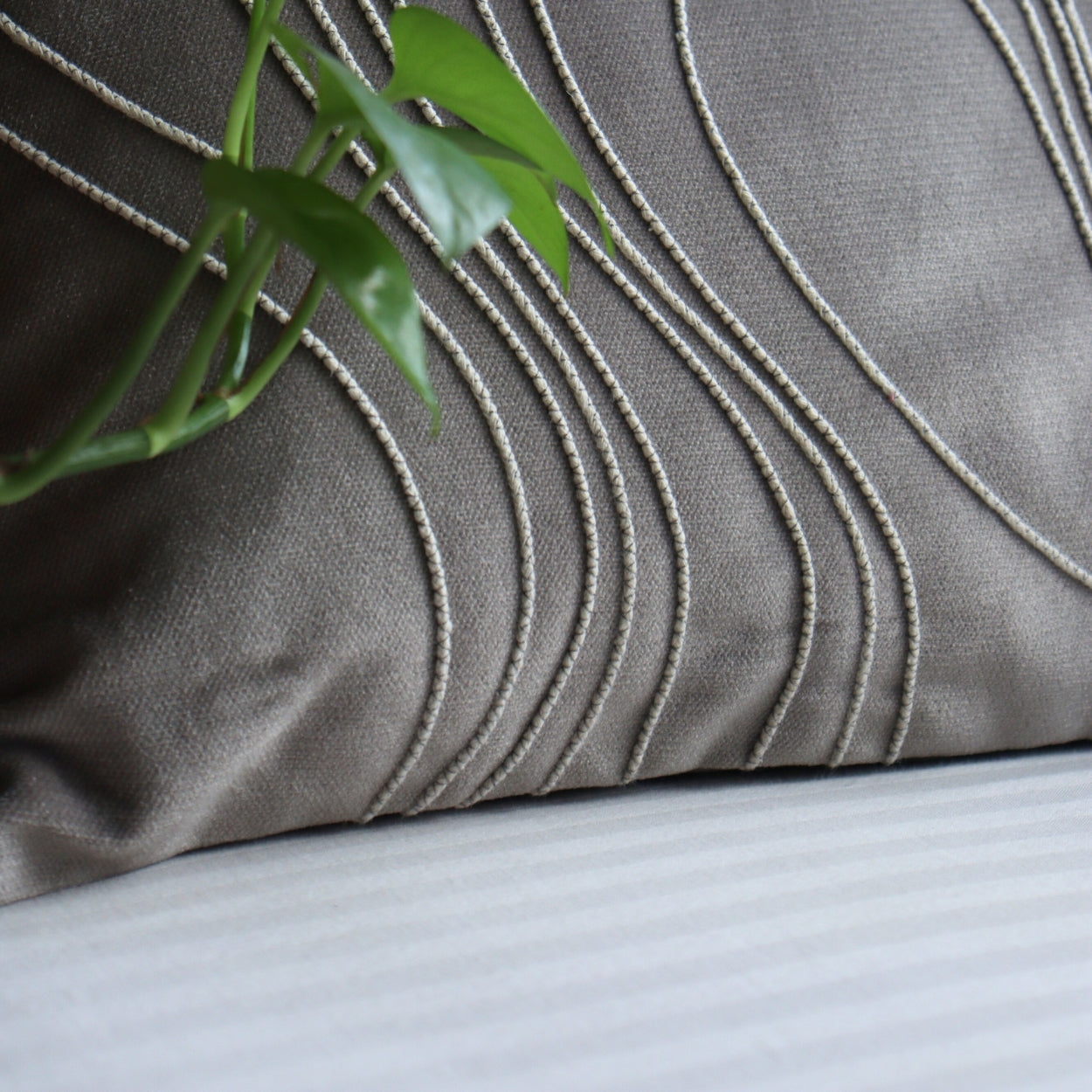 Corded Wave Lumbar Cushion